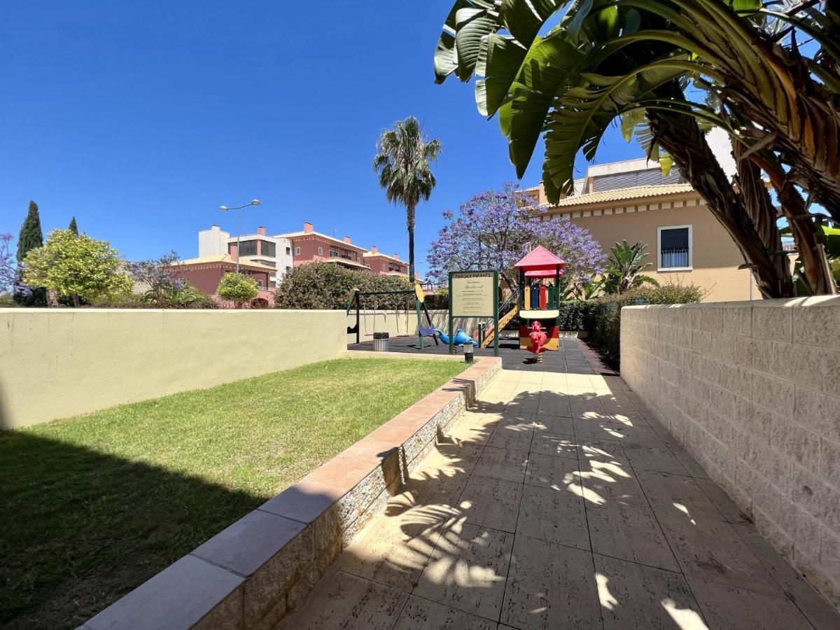 Vilamoura Victoria Gardens With Pool By Homing Extérieur photo
